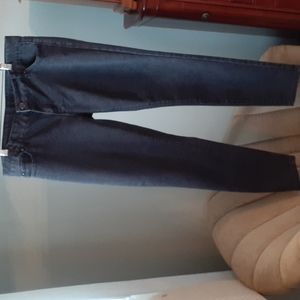 First kiss Size 34" waist black with subtle floral print 5 pocket skinny…